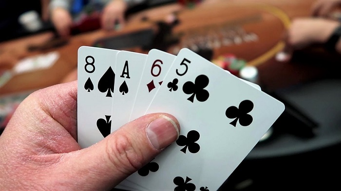 Kỹ thuật Bluffing trong Poker - Nghệ thuật lừa đối thủ